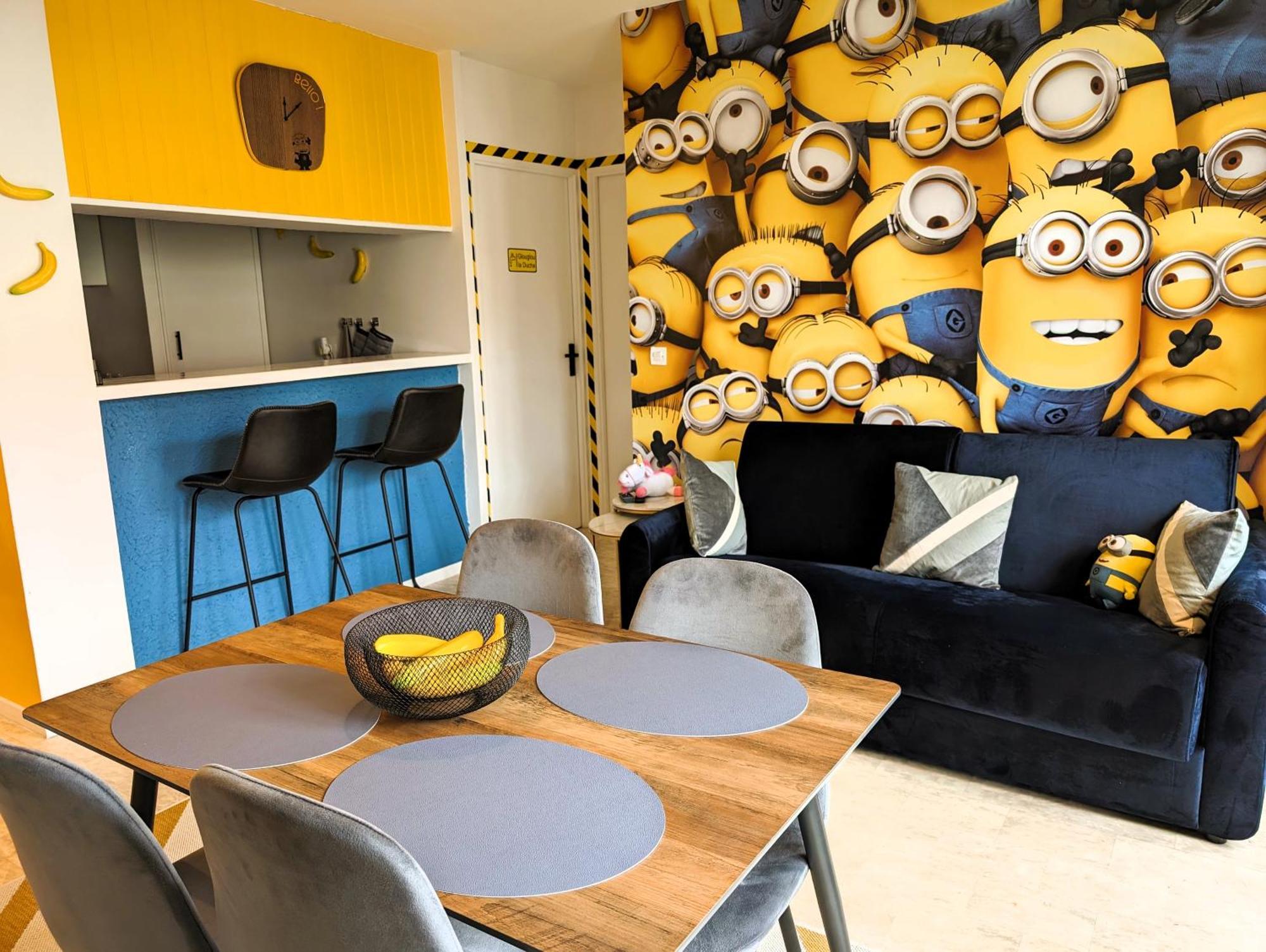 Le Repaire Des Minions - 10' Disney - Familial Bailly-Romainvilliers Exteriör bild