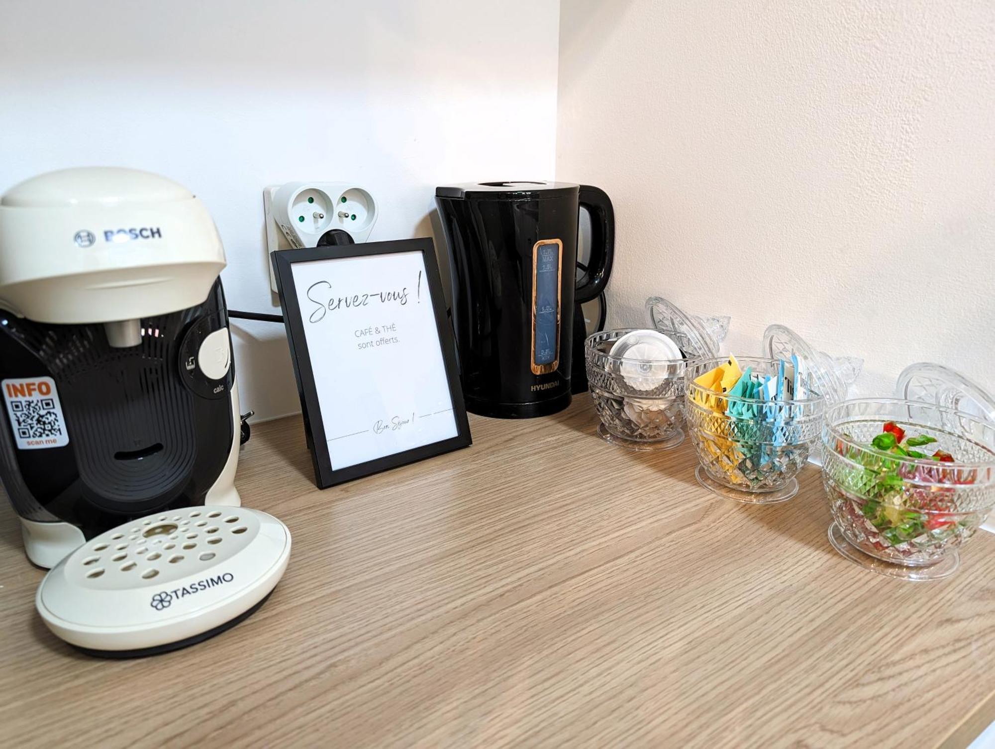 Le Repaire Des Minions - 10' Disney - Familial Bailly-Romainvilliers Exteriör bild